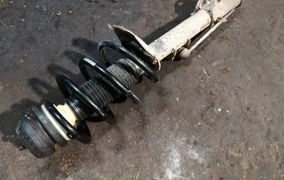 Mercedes-Benz Vito Viano W639 Front shock absorber with coil spring A6393203713