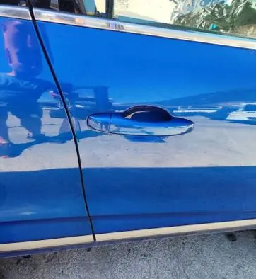 Renault Clio V Front door