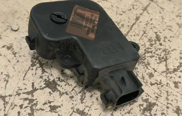 Renault Laguna II Air flap motor/actuator 52485222 7701206538 0M0470375A