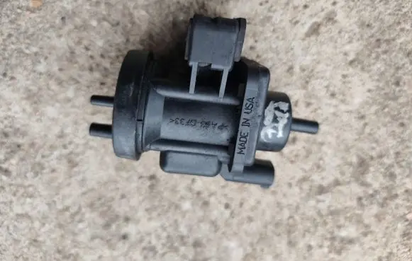 Jeep Grand Cherokee (WJ) Turbo solenoid valve A0005450427
