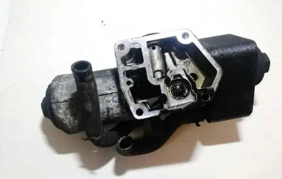 Jeep Patriot Oil filter cover 045115389