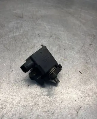Mercedes-Benz E W210 Accelerator throttle pedal A0125423317