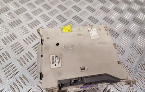 Lexus IS 220D-250-350 Fuse box set 8273053B60 910290161