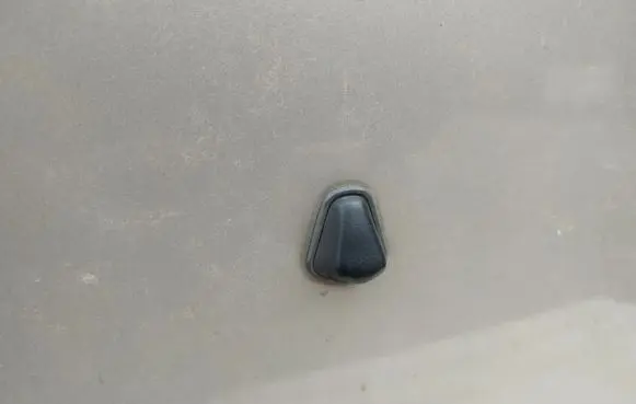 Rover 45 Windshield washer spray nozzle 
