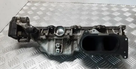 Mercedes-Benz B W245 Intake manifold A6400901537 A6401500494