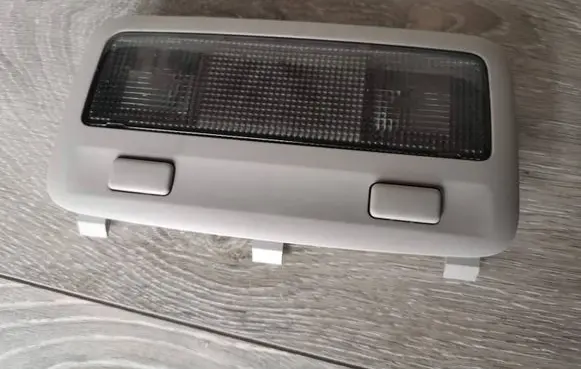 Toyota Avensis T250 Front seat light 8125005021 1768