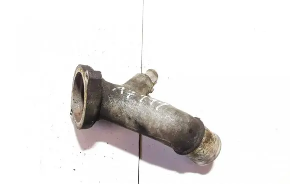Toyota Avensis Verso Engine coolant pipe/hose