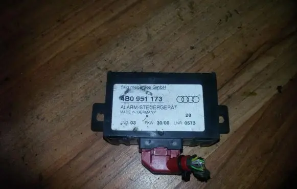 Audi A6 S6 C5 4B Other control units/modules 4b0951173