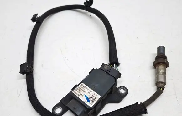 Opel Combo E Lambda probe sensor 9830288780