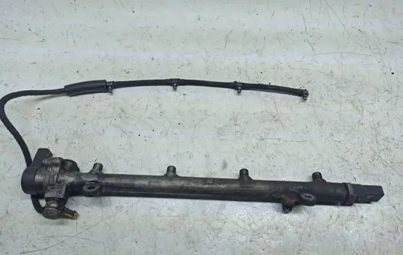 Mercedes-Benz Sprinter W901 W902 W903 W904 Fuel main line pipe A6510700495