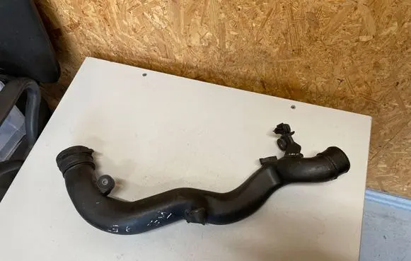 Volkswagen Golf VI Intercooler hose/pipe 1K0145770R