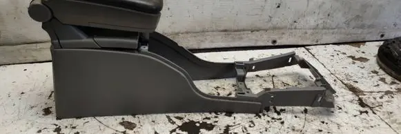 Subaru Forester SG Armrest 