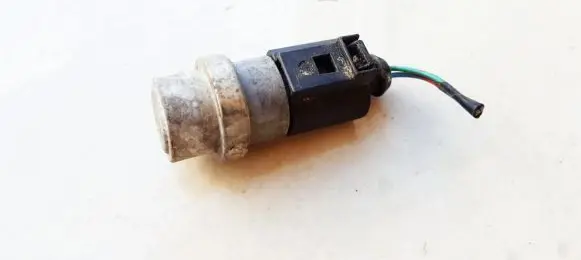 Skoda Octavia Mk1 (1U) Coolant temperature sensor 1J0959625