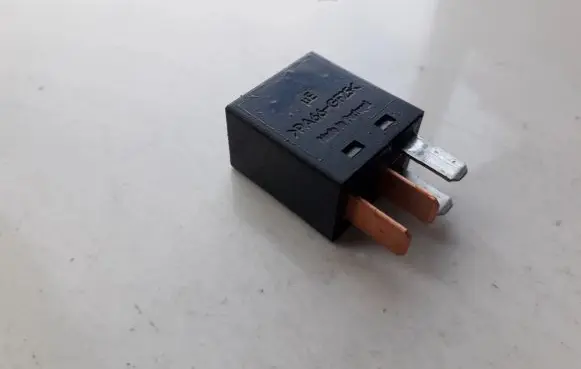 Smart ForFour I Other relay MB953382