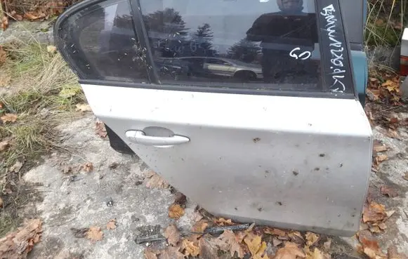 BMW 1 E82 E88 Rear door