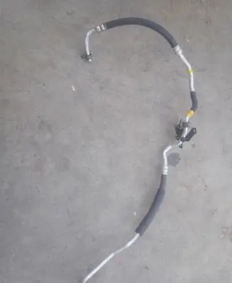Mazda 3 III Air conditioning (A/C) pipe/hose