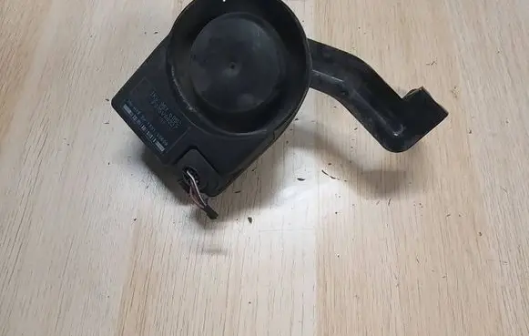 Volkswagen Touran II Alarm system siren 1K0951605C