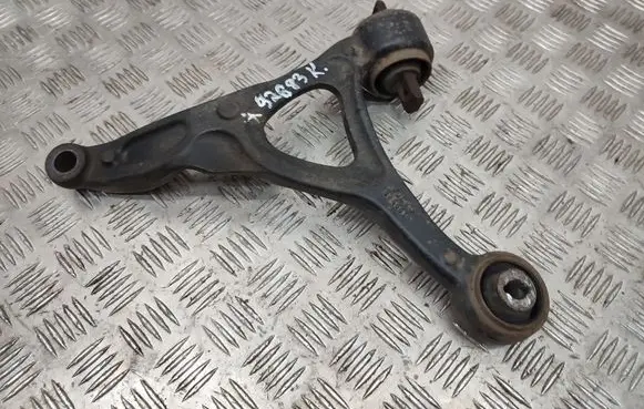 Volvo XC90 Front lower control arm/wishbone