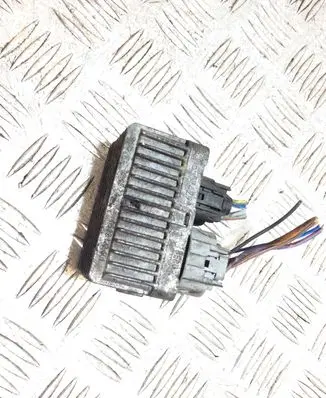 Opel Insignia A Glow plug pre-heat relay 55574293