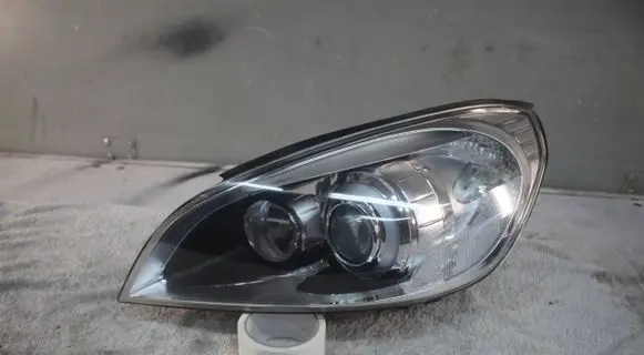 Volvo V60 Headlight/headlamp 31299990 89905477