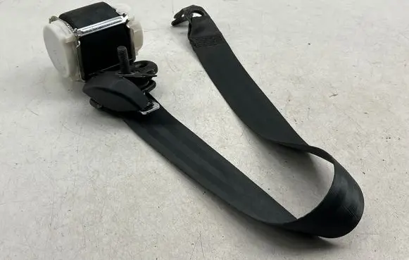 Ford C-MAX II Rear seatbelt 34079387 05104 40732