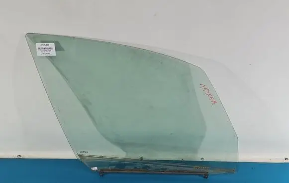 Suzuki SX4 Front door window glass four-door IMPRK1525539