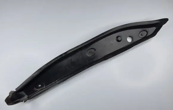 Mercedes-Benz GLS X167 Fender end trim A1678890000