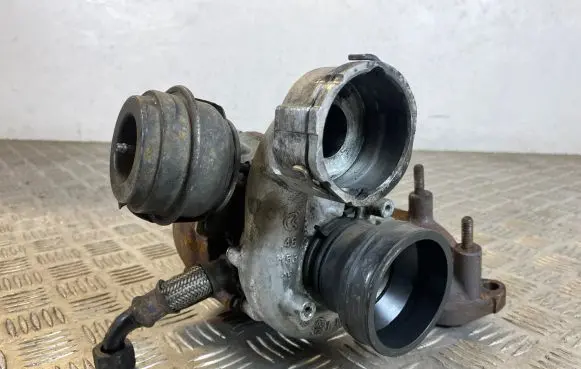 Volkswagen Touran I Turbo 03G253019A GT1749VA 7349304