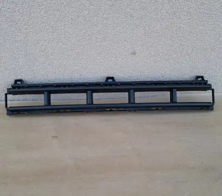 Jeep Compass Front bumper lower grill 60935874
