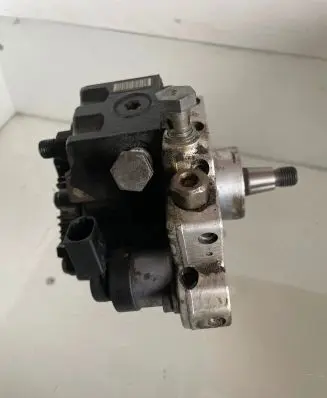Audi A6 S6 C6 4F Fuel injection high pressure pump 059130755J 0445010125 00138