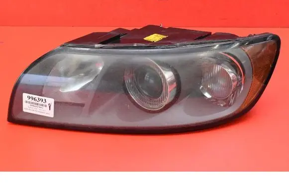 Volvo V50 Headlight/headlamp 30698885