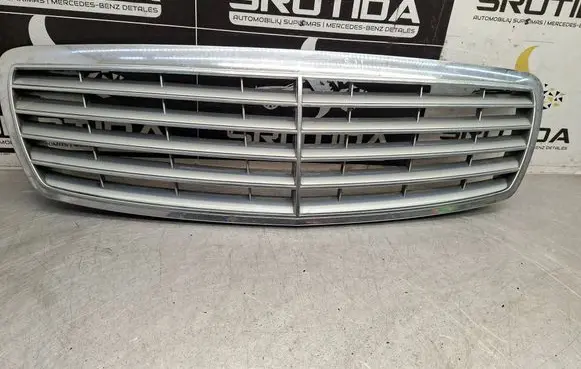 Mercedes-Benz E W211 Front grill A2118800383