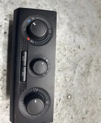Skoda Fabia Mk2 (5J) Climate control unit 6Q0819445