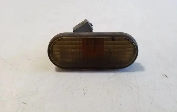 Volkswagen Golf III Front fender indicator light 3A0949117B