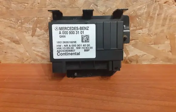 Mercedes-Benz Sprinter W906 Fuel injection pump control unit/module 2423 A0009003101