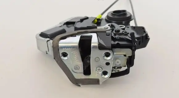Audi TT TTS Mk2 Rear door lock A046693 5B1316