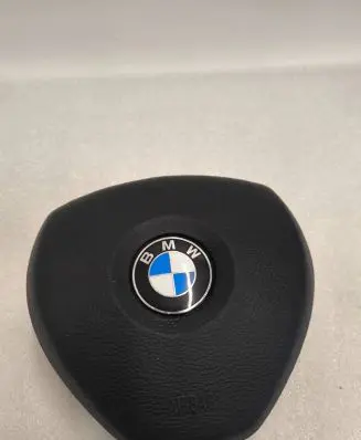Steering wheel airbag