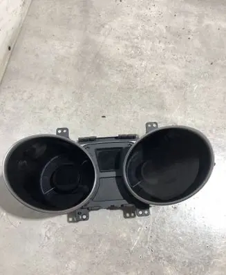 Hyundai ix35 Speedometer (instrument cluster) 940072Y500