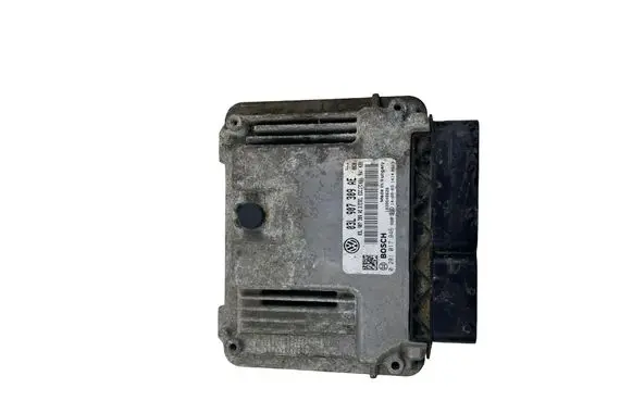 Volkswagen PASSAT B7 Engine control unit/module 03L907309AE 0281017946