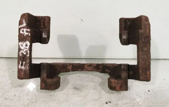 BMW 7 E38 Brake caliper pad carrier rear 