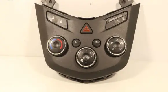 Chevrolet Aveo Interior fan control switch 95465997
