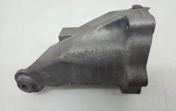 Mercedes-Benz E W212 Engine mounting bracket A6512233504