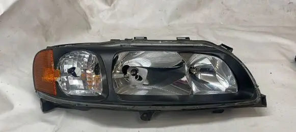 Volvo V70 Headlight/headlamp