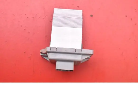 Heater blower motor/fan resistor