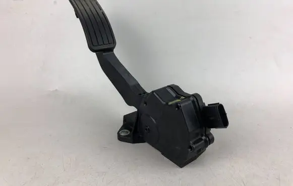 Subaru Outback Accelerator throttle pedal 36010AG140