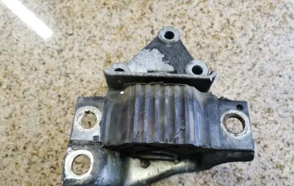 Fiat Ducato Engine mount bracket 1363376080