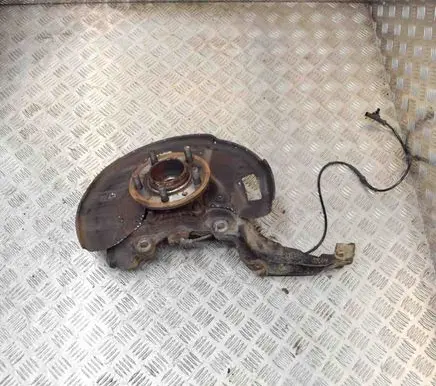 Front wheel hub