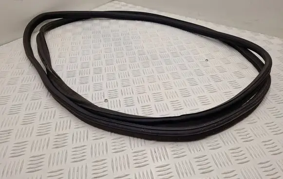 Peugeot Expert Loading door rubber seal (on body)