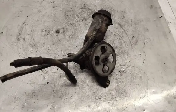 Toyota Yaris Verso Electric power steering pump 