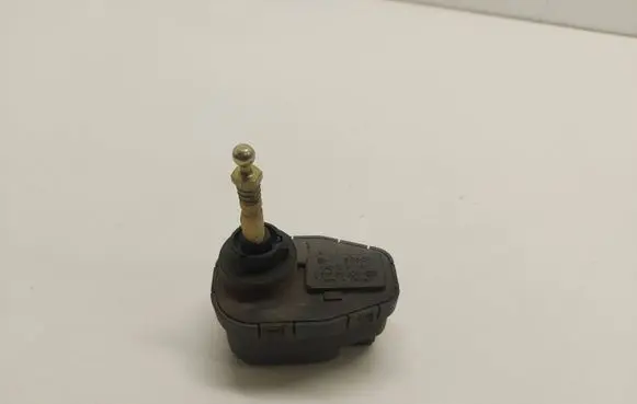 Ford Escort Headlight level adjustment motor 0307851304